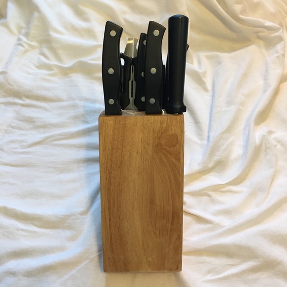 Chicago Cutlery Metropolitan High-Carbon Blade Block Knife Set (15-Piece) - Picture 3 of 14